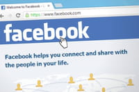 Facebook vs Google sui motori di ricerca