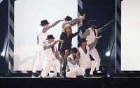 Apple cede alle critiche di Taylor Swift
