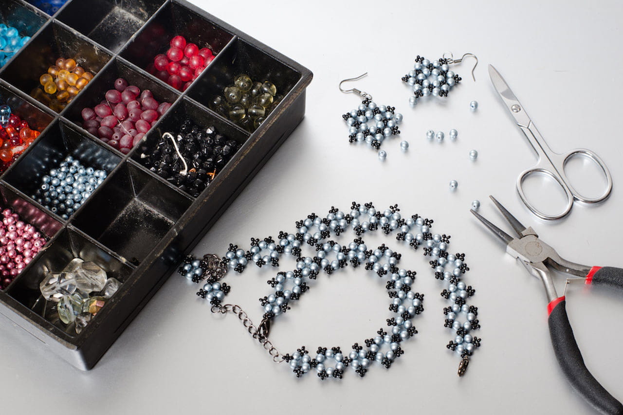 Set Da 200 Pezzi Per Orecchini Fai Da Te – 50 Ganci Argento + 50 Ganci Oro In Argento 925 Ipoallergenici E 100 Tappi In Silicone