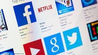 Facebook TV ad agosto con show originali