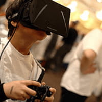 Samsung entra nella realtà aumentata con Gear VR