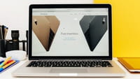 MacBook Pro 2016 avrà Touch Bar OLED?
